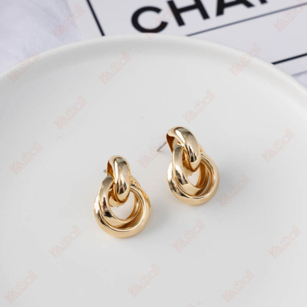 cutest creative luxurious gold earrings